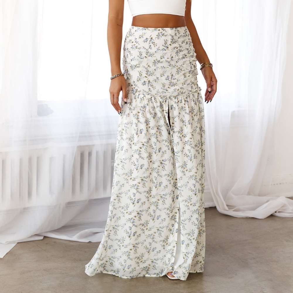 HELLO MOLLY CECELIA MAXI SKIRT FLORAL